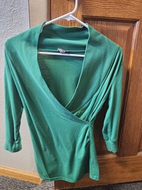 Lipstick Boutique Green Wrap-Style V-Neck Top
